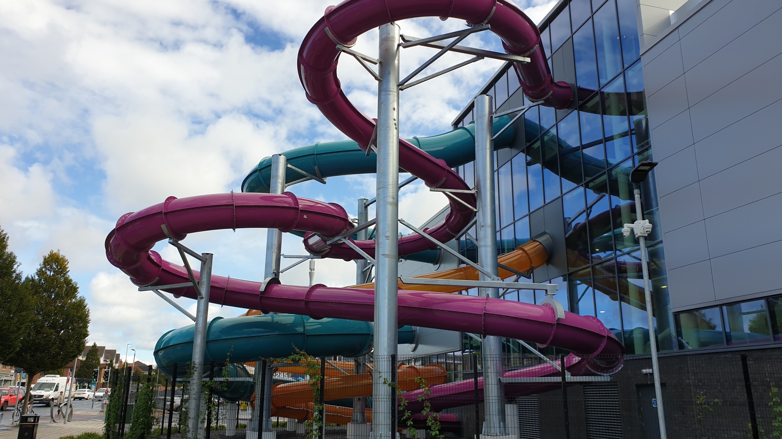 Image Andersontown Leisure Centre, Belfast, Ireland