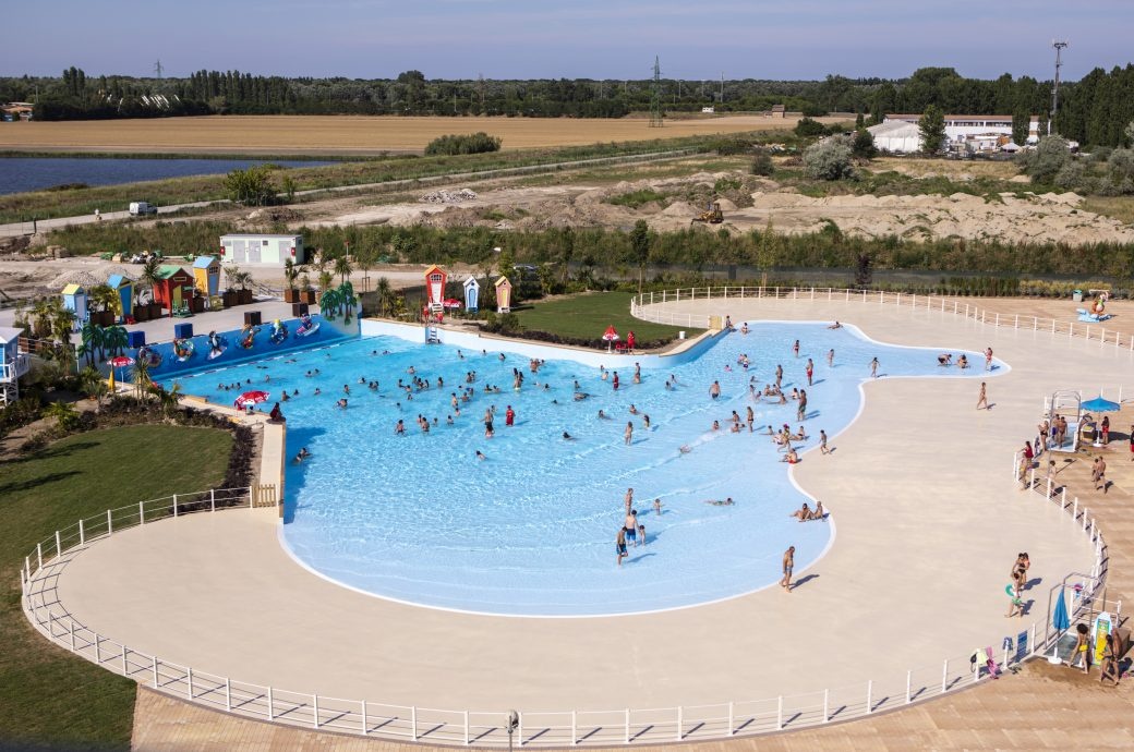 Image Wave Pool, Mirabeach at Mirabilandia, Ravenna, Italy