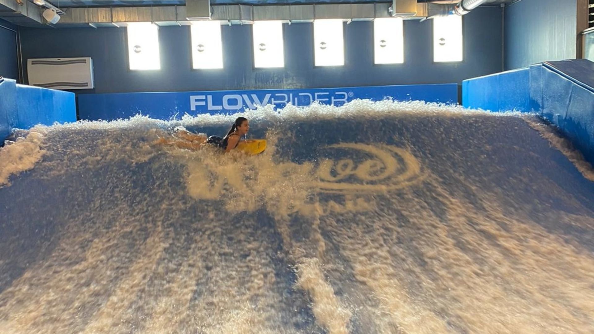 Image FlowRider Double, Wave in Paris, Paris, France