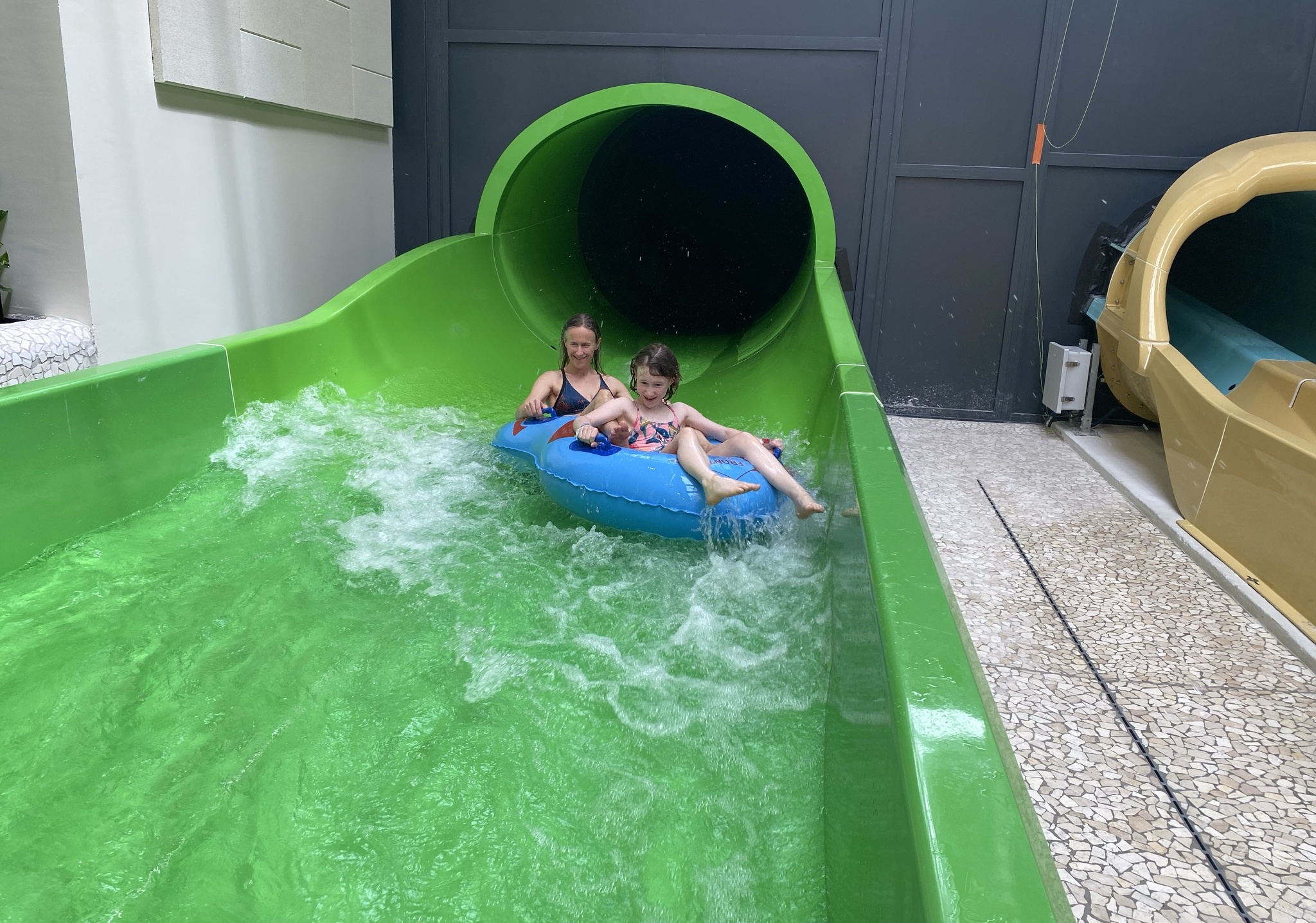 Image Constrictor & Rattler, Center Parcs, Domaine Les Landes de Gascogne Lot et Garonne, France